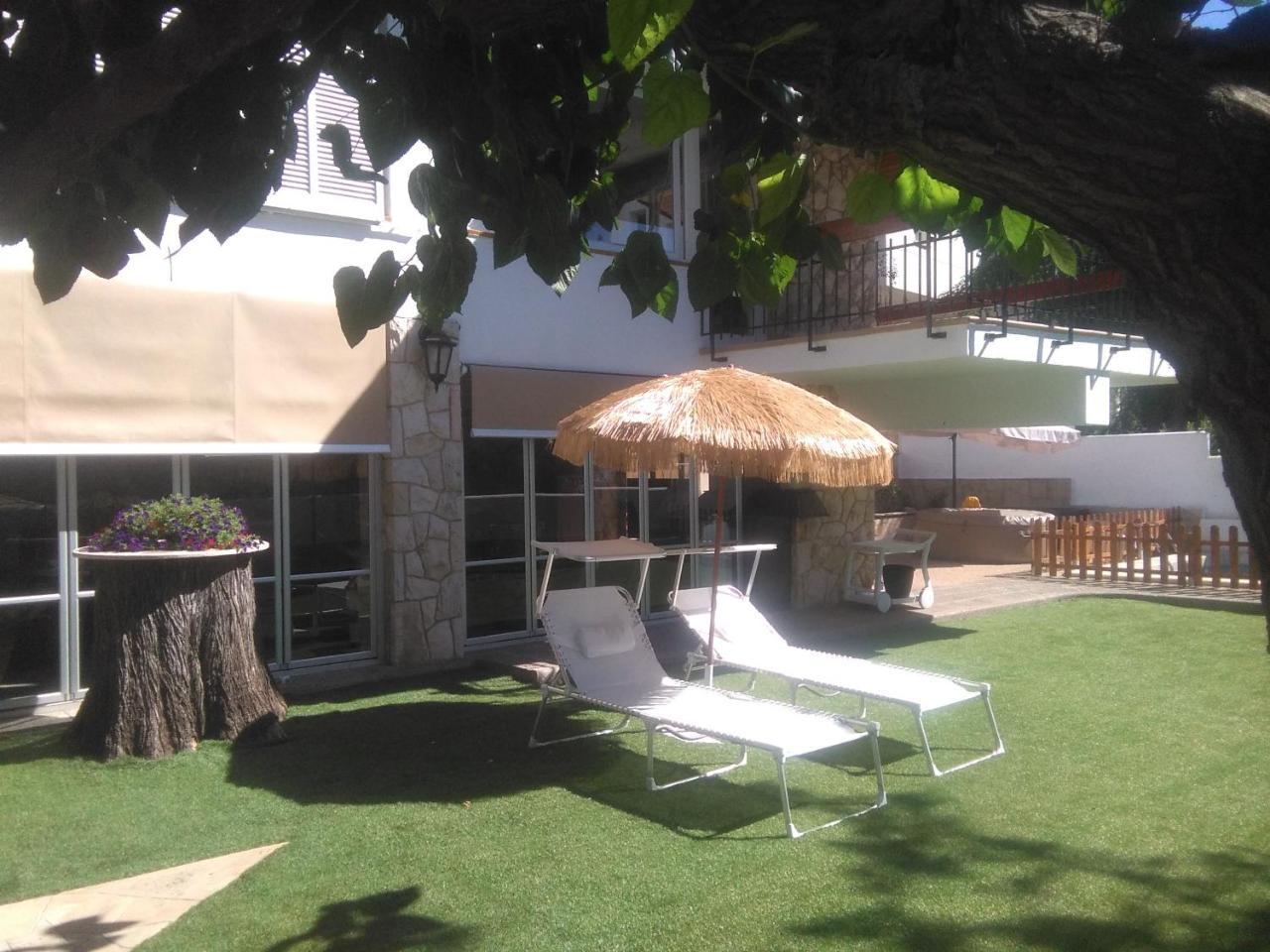טראגונה Villa Garden מראה חיצוני תמונה